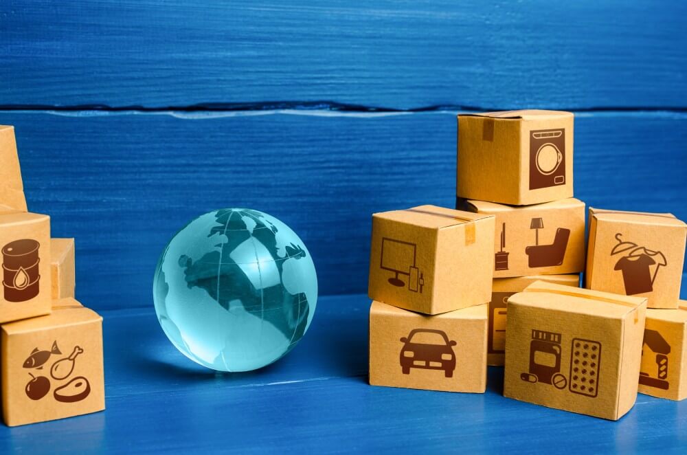 International Moving Made Easy: A Step-by-Step Guide by Helpxpat